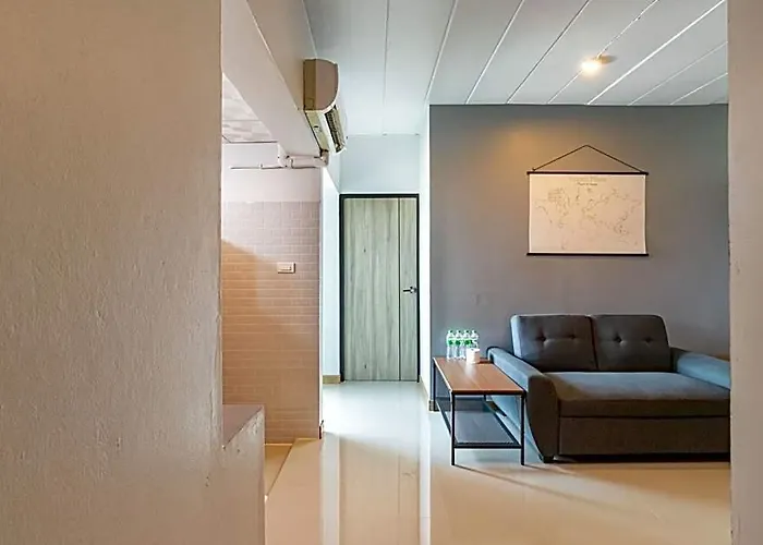 Living Naraa Place מלון בנגקוק